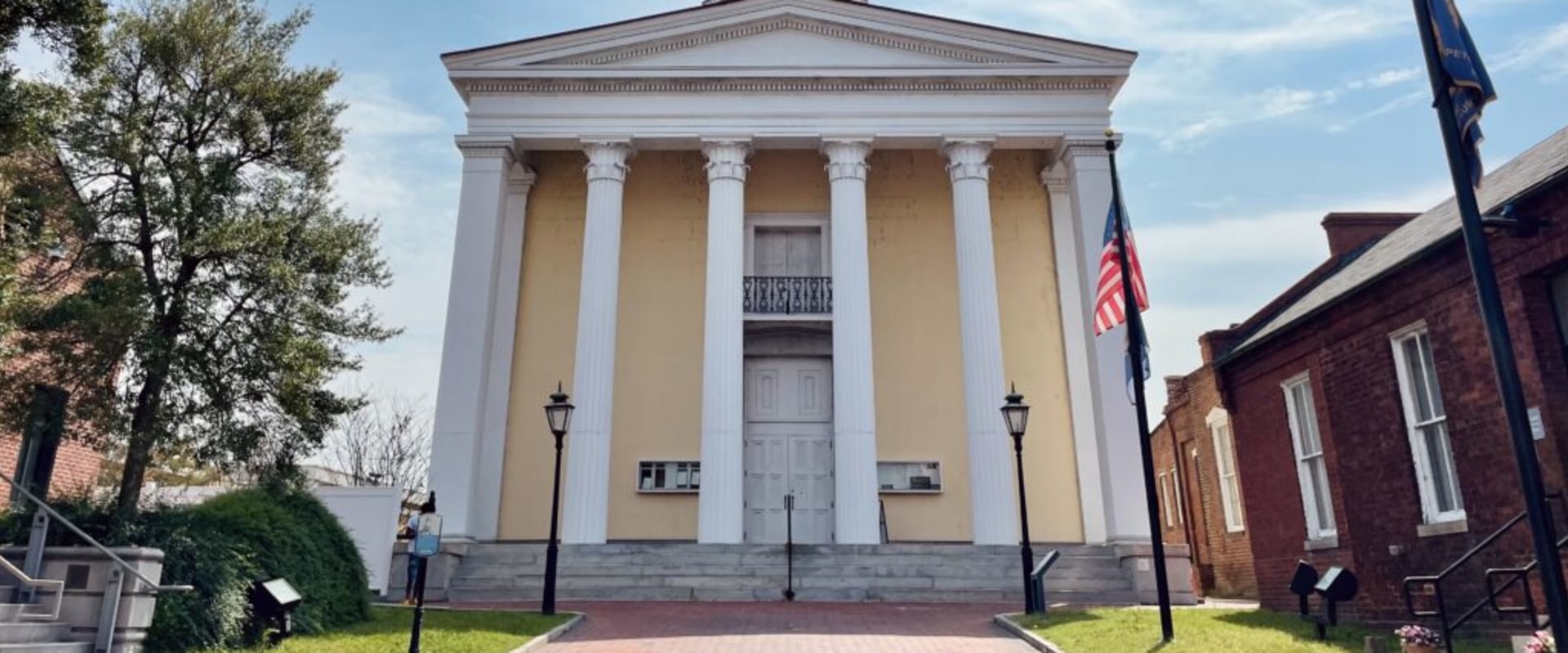 Community Partnerships: Boosting Local Virginia Businesses